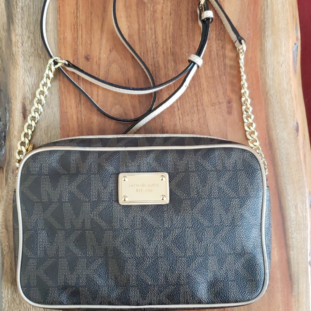 Michael Kors Crossbody